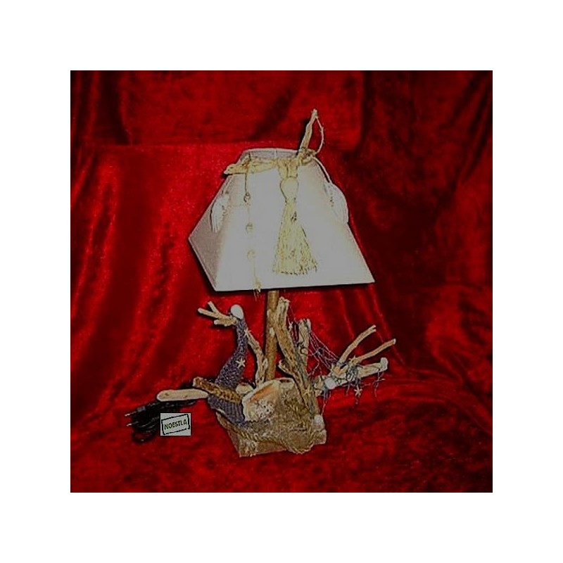 Lampe en bois flotté